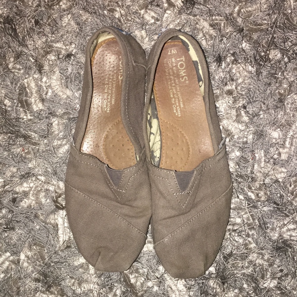 Toms